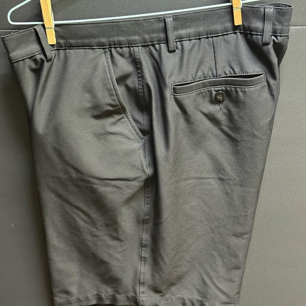 Bolle Black Flat Front Shorts Golf Moisture Wicking Material